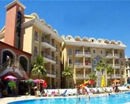 Club Green Valley מרמריס